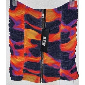 Poster Grl
HEATIN' UP RUCHED SKIRT